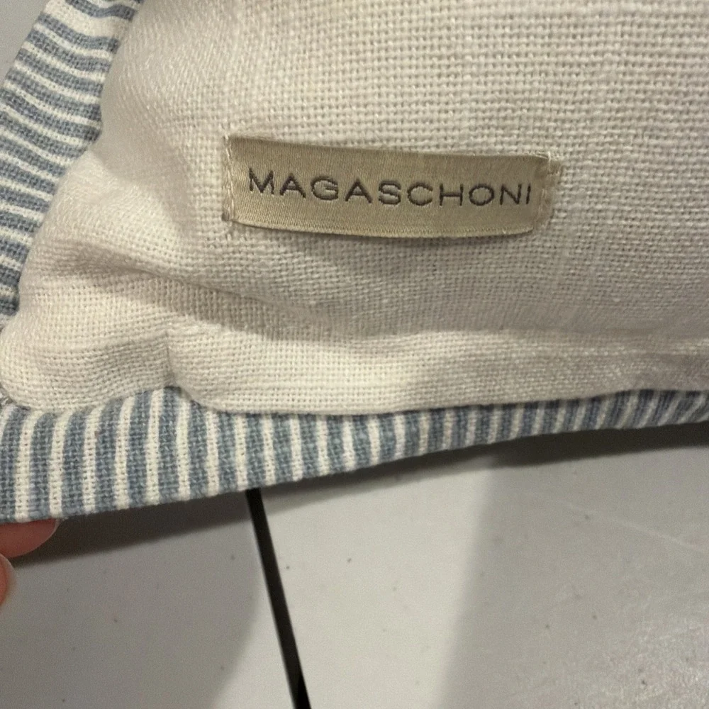 Set Of 2 Magaschoni Throw Sofa Bed Blue White Embroidered Pillows 24